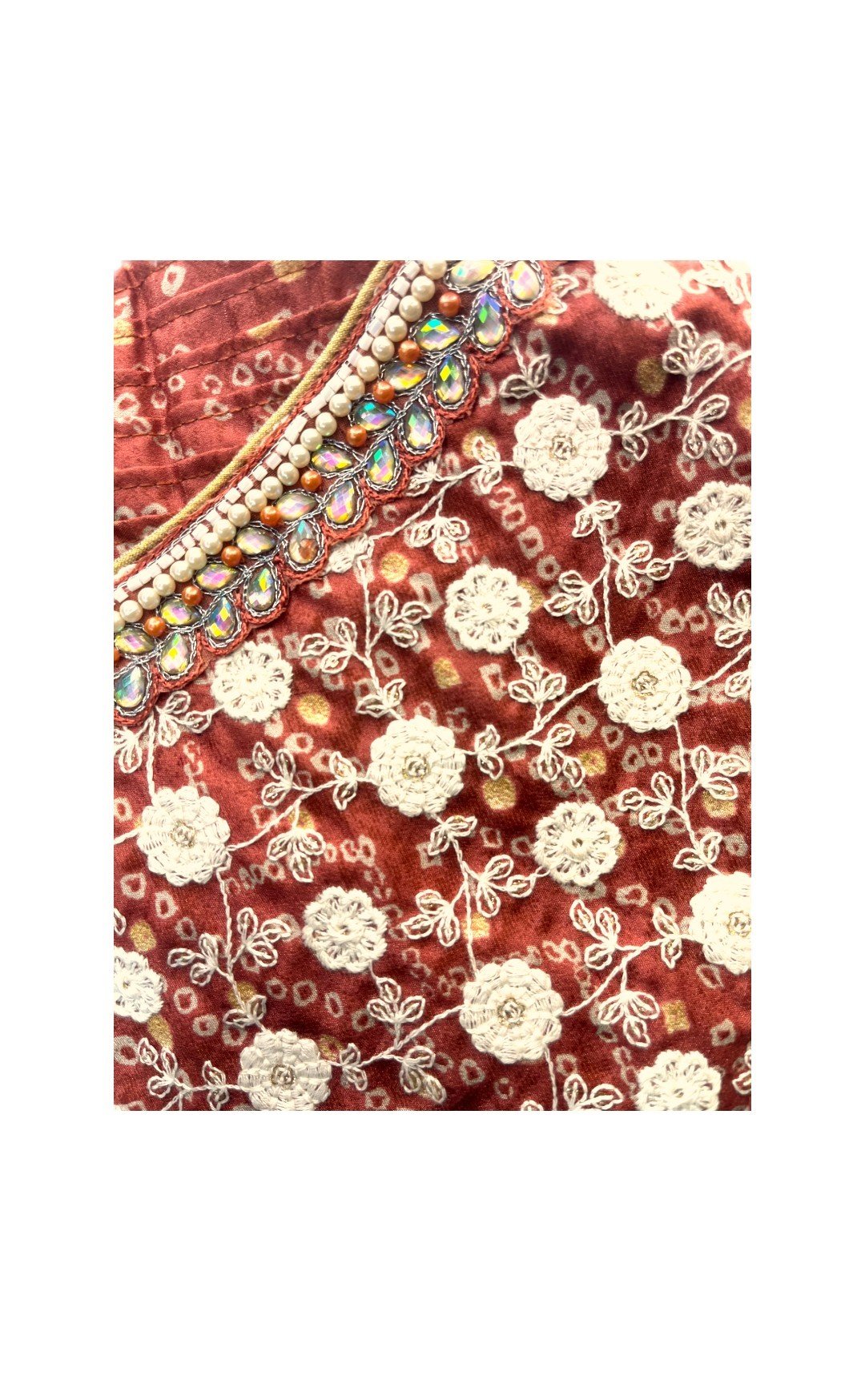 brown choli front zoom-Photoroom